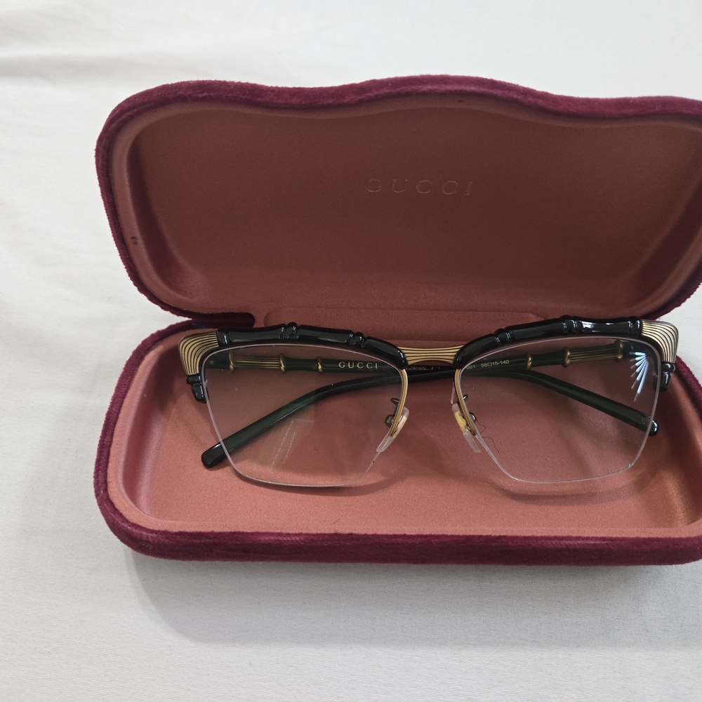Gucci Black and Gold Women's Glasses